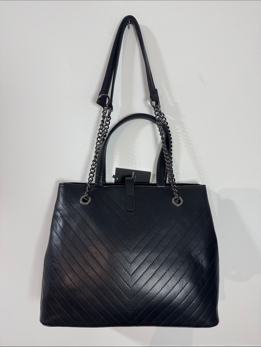 London Fog Black Emilia Chevron Design Tote - Size Large - Picture 2 of 11